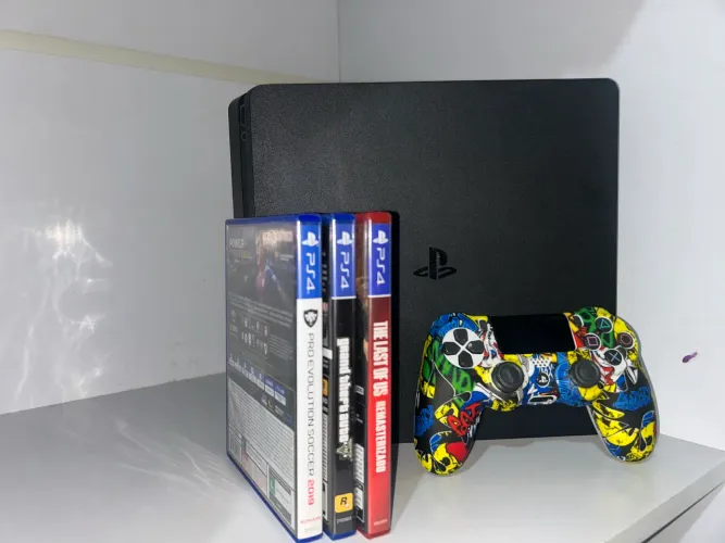 PS4 Seminovo + 1 Controle e 3 jogos