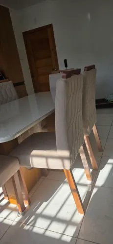 Conjunto sala de jantar 160x0,80cm tampo com vidro 6 cadeiras.