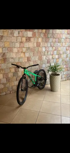 Bicicleta aro 29 grau
