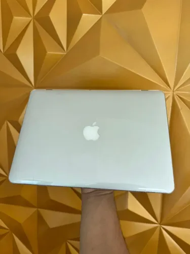 MacBook Air A1466 13.3" prata 8GB de Ram 128GB SSD Intel Core i5