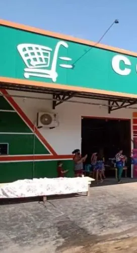 DEPÓSITO COM 2 CÂMARA FRIGORÍFICA E UM ESCRITÓRIO 