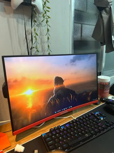 MONITOR CURVADO 100hz 23,8?