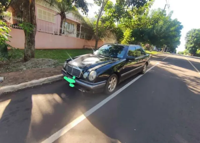 Mercedes Benz E300