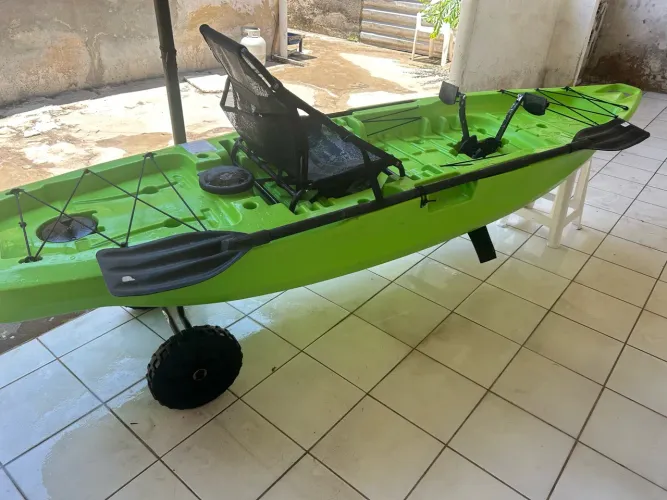 VENDO CAIAQUE DE PESCA MILHA NÁUTICA