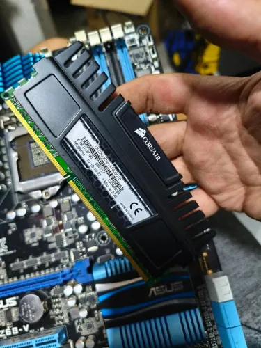 Memoria RAM DDR3 8gb CORSAIR 1600 vengeance