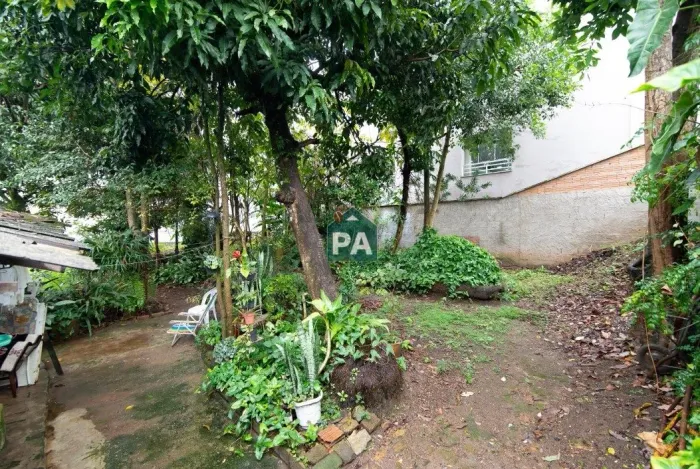 Terreno à venda com 300,00m² - Centro - Poços de Caldas/MG