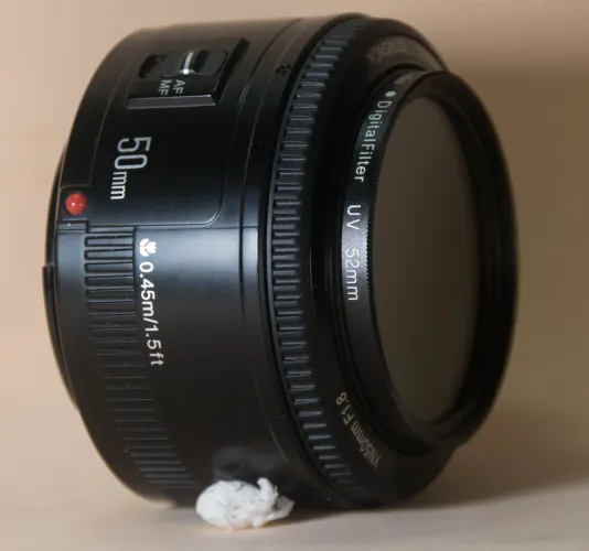 Lente Yongnuo 50 mm f1.8 + filtro UV + Parasol 