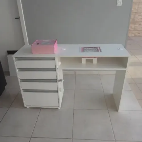 Mesa para Nail Designer Manicure Sob Encomenda