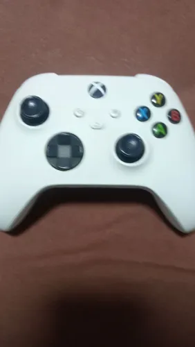 Controle de Xbox one série s usado