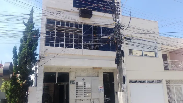 OPORTUNIDADE! VENDO EXCELENTE CONJUNTO DE SALAS, ÓTIMA LOCALIZAÇÃO P.Alegre!