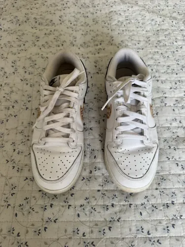 Tênis Nike Dunk Low SE Feminino - Branco | Tamanho 39
