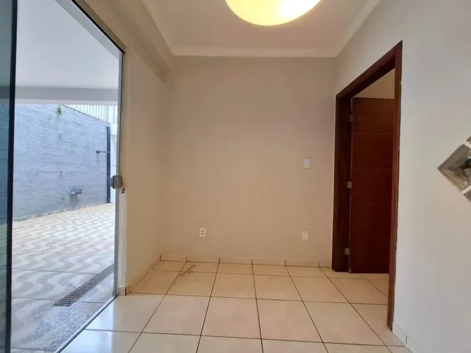 Casa em Condomínio 3 Quartos, 1 Suíte à venda no Jardim Porto Real I  151 m²