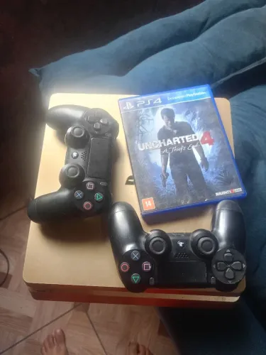 Ps4 slim