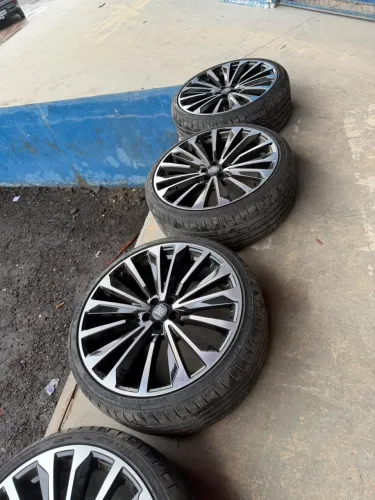 RODA DO COROLLA 5x100 ZERA 1 SEMANA DE USO