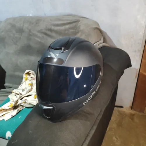 Vendo capacete em bom estado, modelo norisk