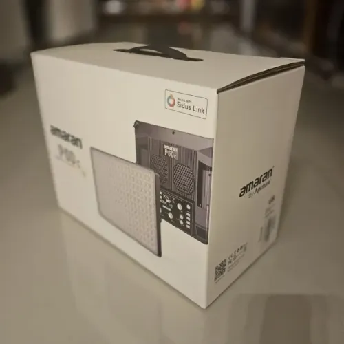 Painel de LED RGBWW Aputure Amaran P60C - Alta Qualidade com controle por Aplicativo