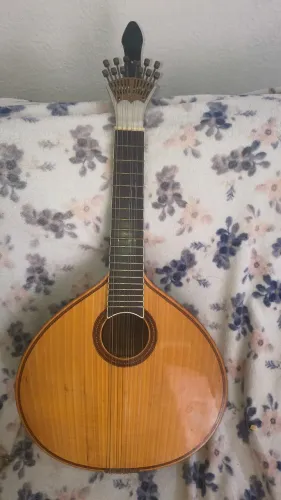 Guitarra Portuguesa