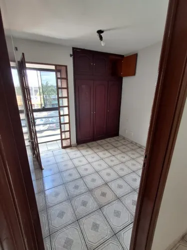 Vende Apartamento no Núcleo Bandeirante na Avenida Central