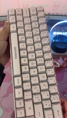 Teclado GOOJODOQ RGB rosa pastel