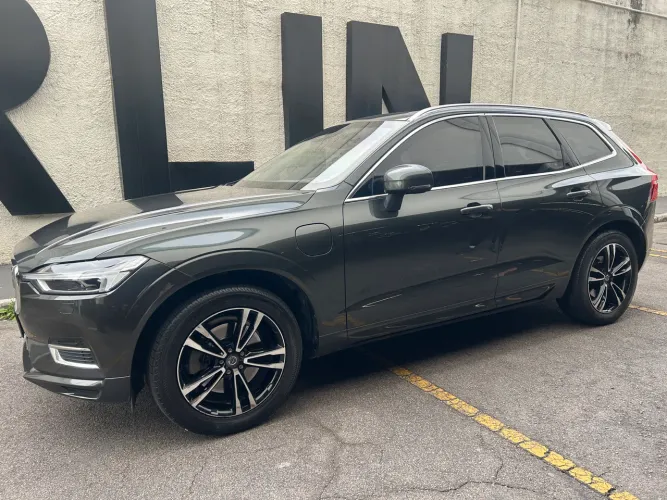 Volvo XC-60 XC 60 T-8 Híbrido Momentum 2.0 5P 2020