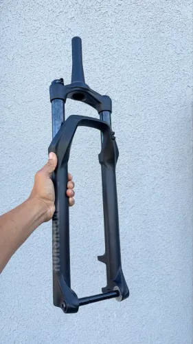 Suspensão ROCKSHOX RECON SILVER 