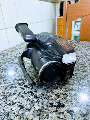 Filmadora Panasonic rj27