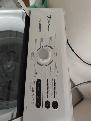 Maquina de lavar ELECTROLUX 14kg Essential Care Led14