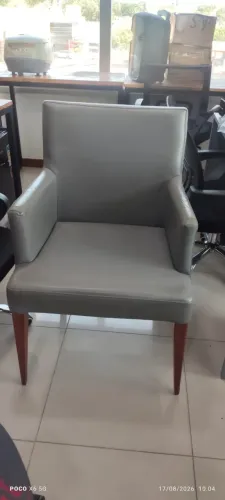 Poltronas Cinzas