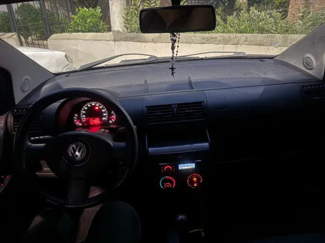 Volkswagen Fox City 1.0mi/ 1.0mi Total Flex 8V 3P 2010