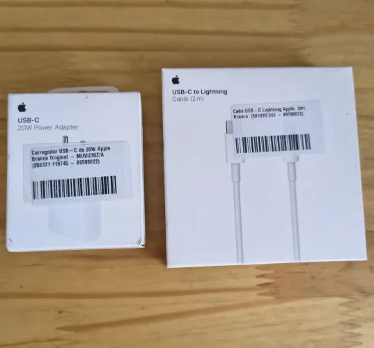 Kit carregador e Cabo USB-c Apple 20W 