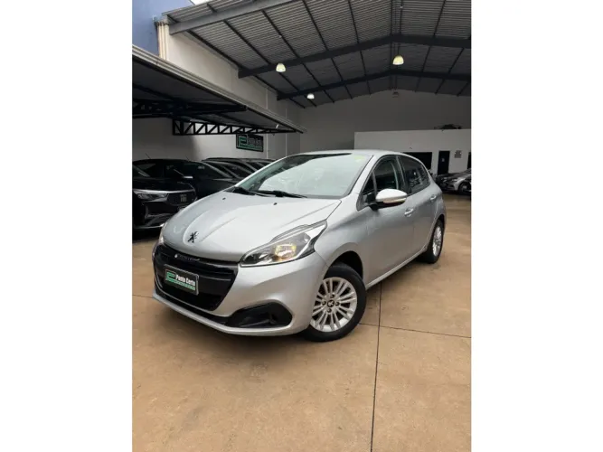 Peugeot 208 Active 1.2 Flex 12V 5P Mec. 2020
