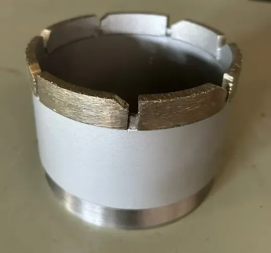 Coroa diamantada