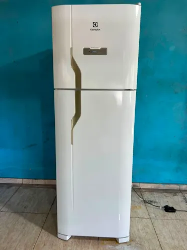 Geladeira Electrolux frost free, entrega grátis, 60 dias de garantia