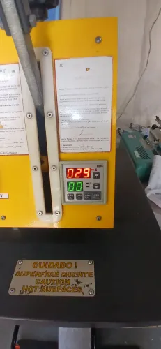 Máquina de transfer 40 x 50 cm usada