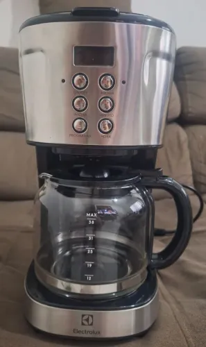 Cafeteira Electrolux inox, função timer, desligamento automático, etc - ZERADA