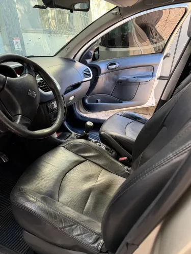 Peugeot 207 XS 1.6 Flex 16V 5P 2009
