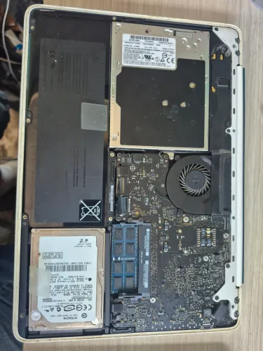 Macbook White 13 pol defeito