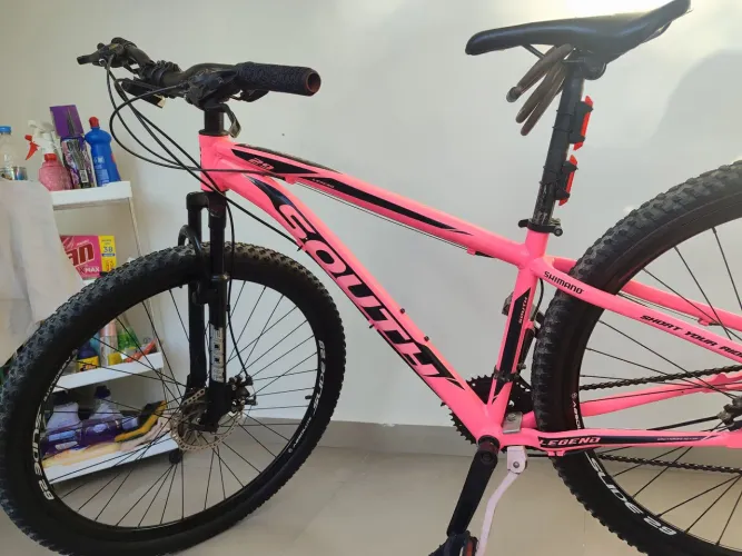 Bicicleta Aro 29 Shimano acompanha Capacete 