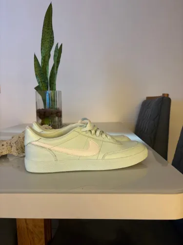 Vendo tênis Nike cor verde água 