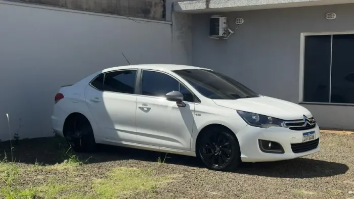Citroen C4 Lounge S 1.6 Turbo Flex Aut. 2018