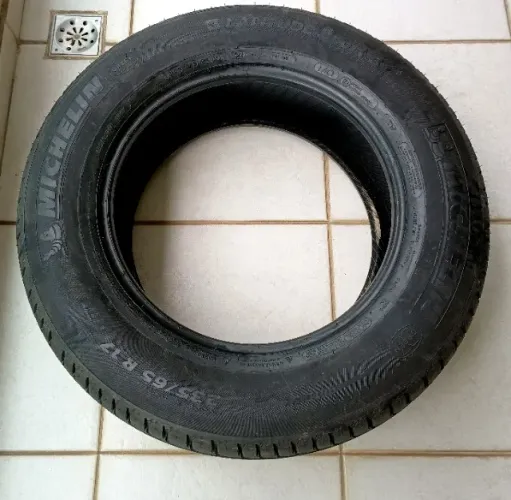 (NOVO) Pneu Michelin Latitude Sport 3 235/65 R 17 X5 Freelander Cayenne XC60/C90 Ram ML 32