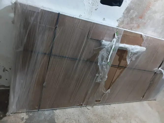 Porta de Alumínio Branca Lambri 2,15 x 0,98m com Fechadura