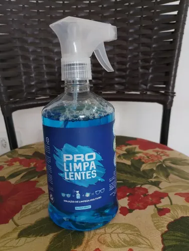 Spray limpa lente, televisão e notebook.