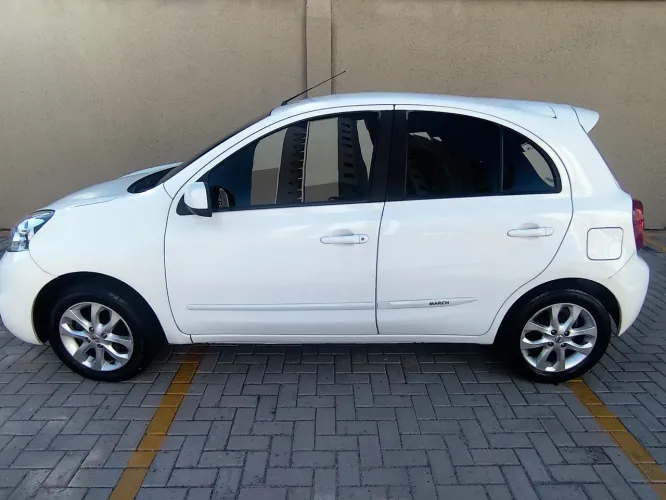 Nissan March SV 1.0 12V Flex 5P 2018