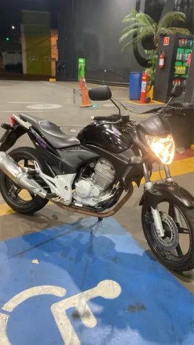 Honda CB 300r
