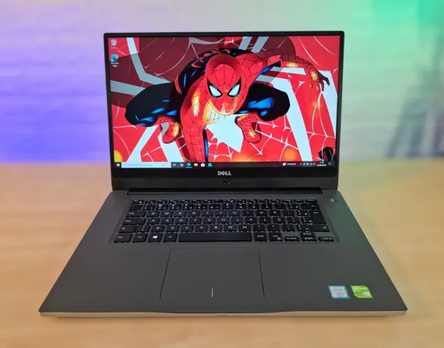 Notebook Dell i7 7500U | NVidia 940MX 4GB | 16GB RAM | SSD 256GB | Tela 15,6 FHD IPS