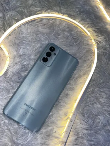 Samsung M13