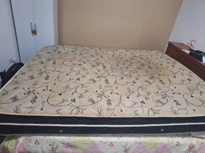 Doação colchão queen