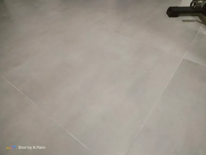 Porcelanato Cimenticio Acetinado Borda Reta Interno 71x71 Max Carbono OFF Light Embramaco