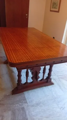 Mesa jantar de 8 a 10 pessoas
